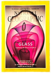 COLORFUL GLASS ARTWORK / DANCE OF LIGHT DEC 1993 NATIONAL GEOGRAPHIC MAGAZINE