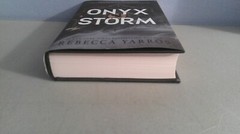 Onyx Storm 2025 1st/1st Printing Standard Ed.by Rebecca Yarros