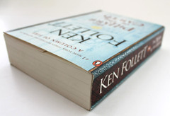 The Pillars of the Earth: A Novel Ken Follett 2017 Kingsbridge Series Paperback