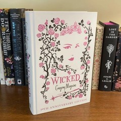 SIGNED | Wicked by Gregory Maguire | 30th Anniversary Edition UK (Glinda Cover)
