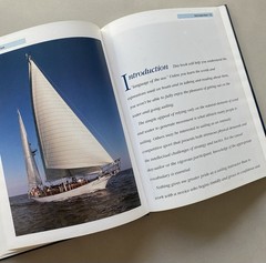 The Illustrated Dictionary of Sailing by Jane Daniels (1989 Ex-Library HCDJ)