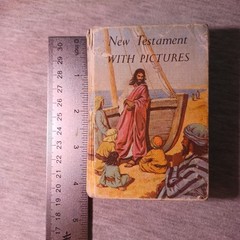 Vtg 4.25” X 3”-NEW TESTAMENT BIBLE W/PICTURES Pocket Size Illustrated Children’s