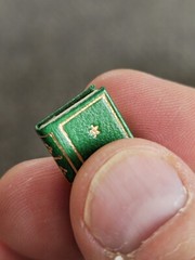 NATIVITY STORY MICRO MINIATURE BOOK J R LEVIEN HOLLAND 1970’S 1:12 SCALE LEATHER