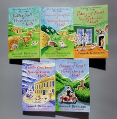 Honeychurch Hall Mysteries 5 Book PB Set – Hannah Dennison (signed 2) – PB – VG