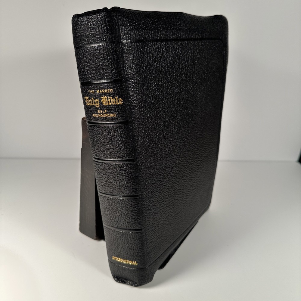 1928 The Marked Holy Bible Self Pronouncing Winston International Leather Gilt