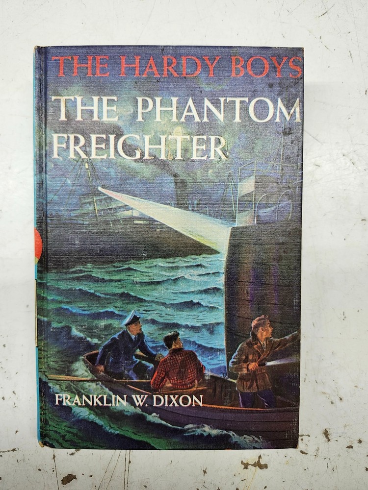 THE HARDY BOYS BOOK #26 THE PHANTOM FREIGHTER 1947 BLUE MATTE COVER 216 PAGES