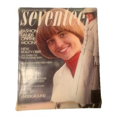 Seventeen Magazine November 1969 Vintage 238 pages MCM Mod Fashions Decor READ