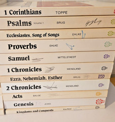 Nice lot of 36 People’s Bible Commentary Paperback Books – Christian – L@@K!