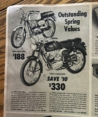 2 CATALOGS FLYERS MONTGOMERY WARD 71 PAGES SEARS 23 PAGES 1968 LOT 2 FASHION