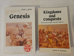 Nice lot of 36 People’s Bible Commentary Paperback Books – Christian – L@@K!