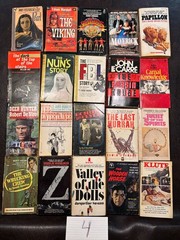 Lot 4 – 20 Movie tie-in paperbacks average VG 1940s-2000s see photos