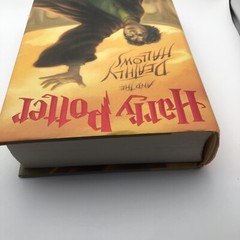 Harry Potter Ser.: Harry Potter and the Deathly Hallows by J. K. Rowling (2007,