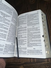Bíblia Sagrada E Hinário 2022 Faux Leather Bound Bible Unused