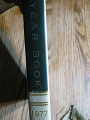 The World Book Yearbook 1977, 608 pages