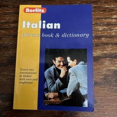 Italian Phrase Book & Dictionary by Berlitz Editors (1998, Trade Paperback)