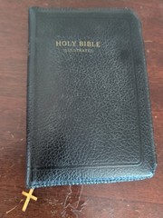 The Holy Bible Black Zipper w/ Cross Vintage Self Pronouncing Ed. World Pub.