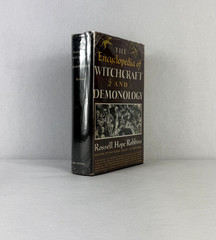 Encyclopedia of Witchcraft and Demonology Robbins 1959 Crown HC/DJ Occult BCE