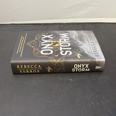 Onyx Storm (Standard Edition) by Rebecca Yarros: Used VGC