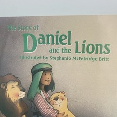 The Story Of “Daniel And the Lions’ USED~ Paperback 1988