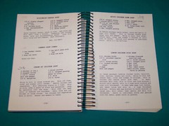 Proctor Hospital Service Auxiliary Cookbook Peoria, Illinois 422 pages 1993