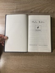 Holy Bible New Living Translation Tyndale 1996 Hardcover Book Old New Testament