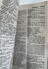 🍀 Merriam-Webster’s Spanish-English Dictionary Diccionario Español-Inglés 🍀