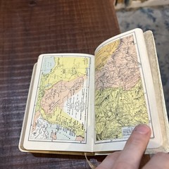 Holy Bible KJV Oxford 01225 White Pocket 5.5 in Vintage Great Britain Gold Edges