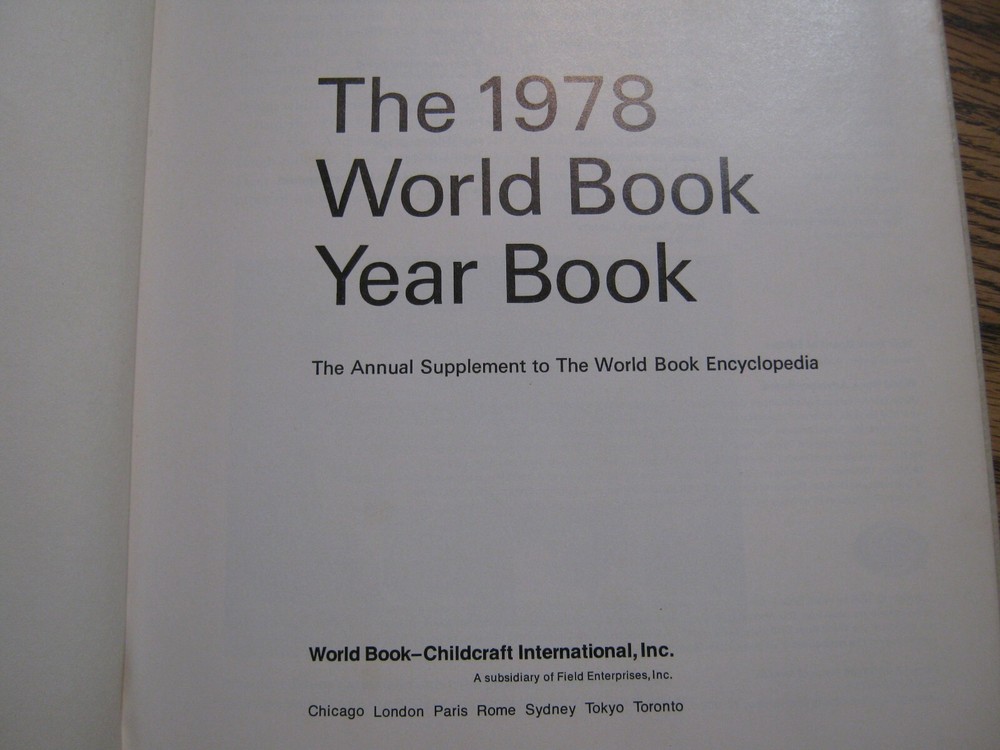 The World Book Yearbook 1978, 608 pages