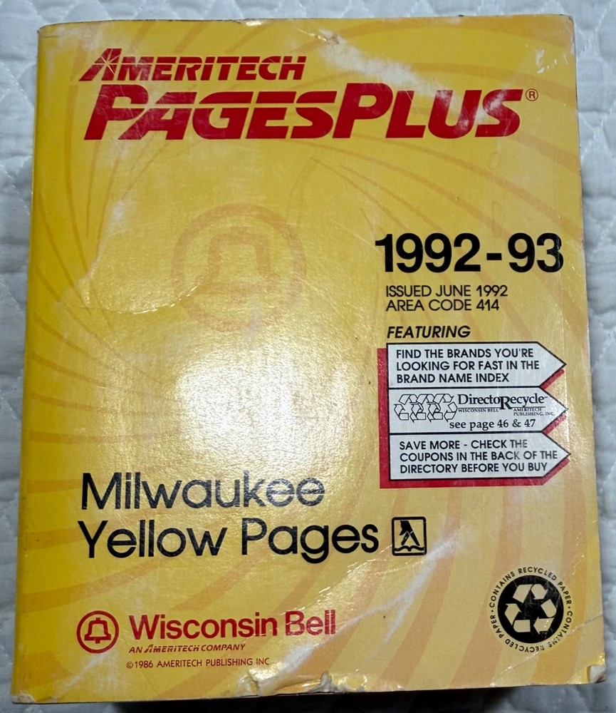 Ameritech/Wisconsin Bell Pages Plus 1992-1993 Milwaukee WI White Yellow Page