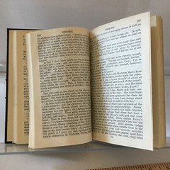 1907 SHIRLEY–Vintage green leather 642 pages–Thos. Nelson/Sons GC