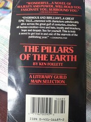 The Pillars of the Earth By Follett, Ken Signet Paperback