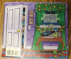 The 7th Garfield Treasury by Jim Davis 1993 Trade Paperback 8.5×10 Inches