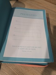 Zondervan Large Print NIV HOLY BIBLE leathersoft turquoise With Zip Open Case