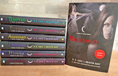 7 House Of Night Series Books ONE SIGNED P.C. Kristin Cast 1st Printing VAMPIRE