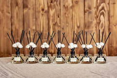 CULTURE & NATURE Reed Diffuser Set 6.7Oz (200Ml) English Pear & Freesia Scented