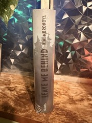 K.M. Moronova Leave Me Behind Special Edition Hardcover (German) YA Romance