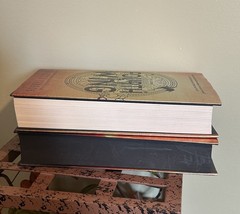 Fourth Wing & Iron Flame Hardcover Set – Rebecca Yarros Empyrean Book 1-2 1st Ed