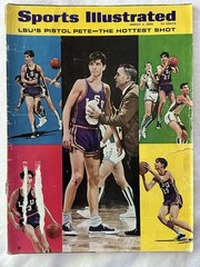 SPORTS ILLUSTRATED MARCH 4, 1968 PISTOL PETE MARAVICH FIRST COVER LSU BASKETBALL