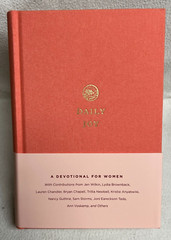 Daily Joy: A Devotional for Women (Hardback) ESV 365-day Devotional (2022)