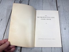 1950s METROPOLITAN COOK BOOK MCM LIFE INSURANCE COMPANY 64 PAGES RETRO VTG RARE