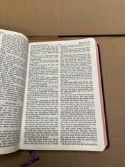 Holy Bible Self-Pronouncing Edition Leather Black – World Publishing Company