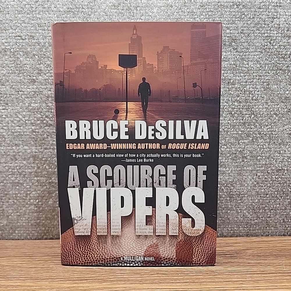 A Scourge of Vipers: A Mulligan Novel (Liam Mulligan) by DeSilva, Bruce Forge B