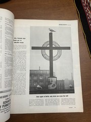 LIFE Magazine January 24, 1964 (Panama City Rioters Hoist Flag) RARE War Photos