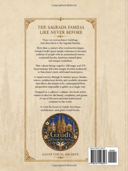 The Sagrada Familia of Gaudí: 550 Pages and 270 Hyperrealistic Full-Color Images