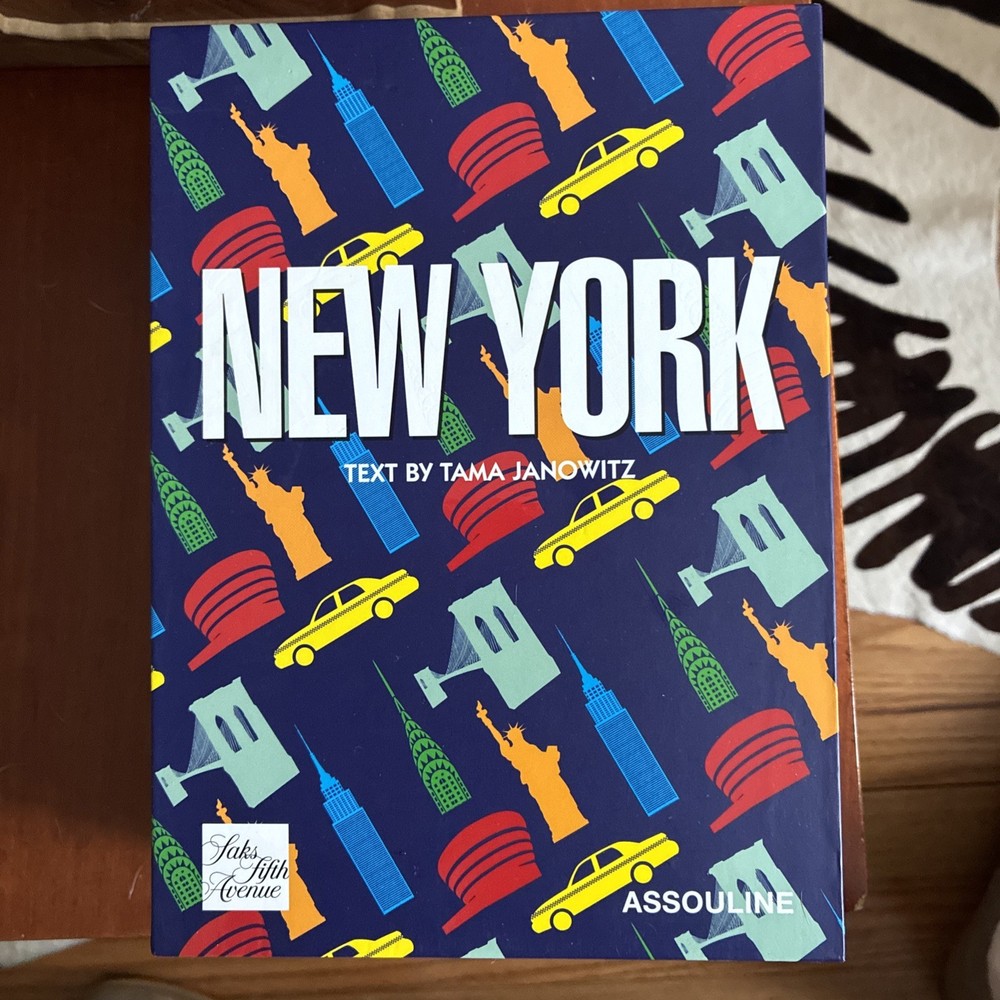 2006 New York Text by Tama Janowitz Saks Fifth Avenue Assouline Book w/ Slipcase