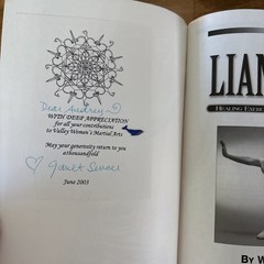 LIANGONG: HEALING EXERCISES FOR BETTER HEALTH By Wen-mei Yu SIGNED COPY
