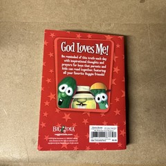 God Loves Me!: 365 Daily Devos for Boys (VeggieTales (Big Idea)) – GOOD