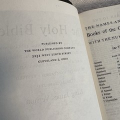 Holy Bible KJV Red Edges Self Pronouncing World Publishing 1950s Vtg BOX Great