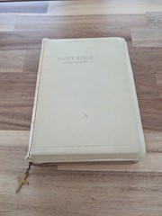 Holy Bible Red Letter Edition Zip Around White Leather