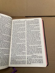 Holy Bible Self-Pronouncing Edition Leather Black – World Publishing Company